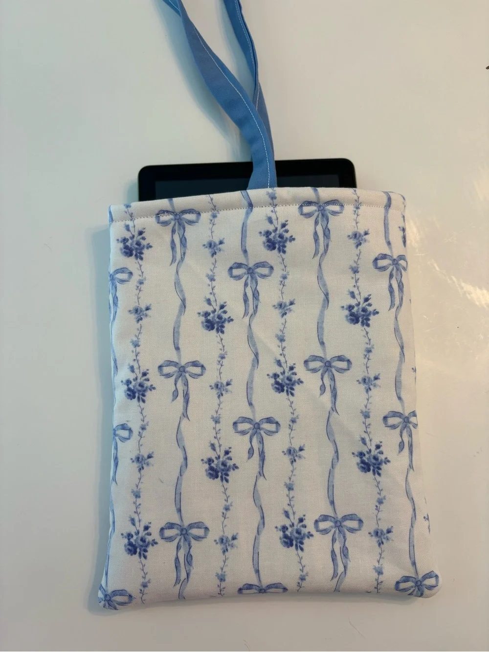 Blue Ribbon Floral Kindle Sleeve